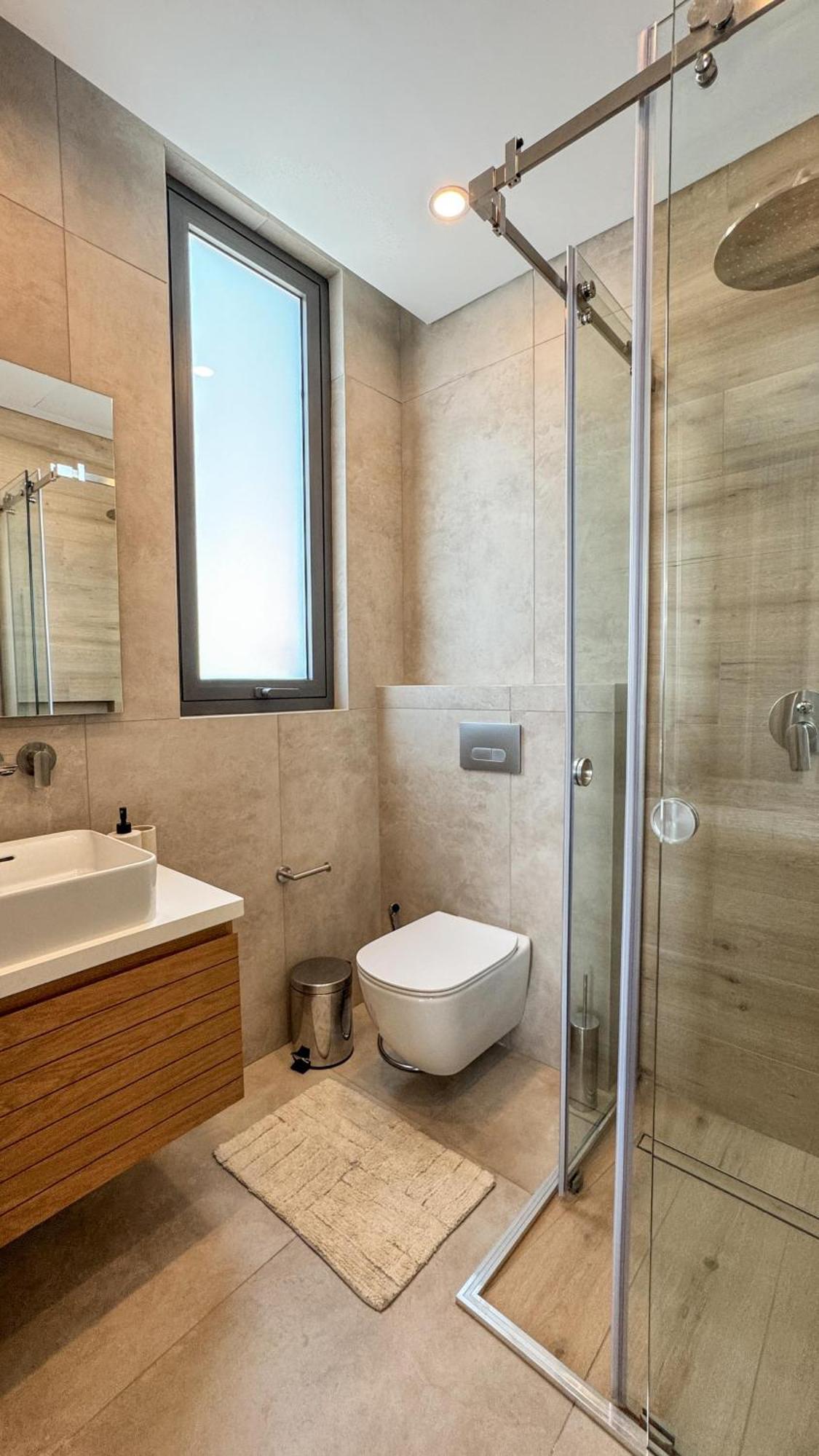 Apartament Malberry Park 202 - Modern 2 Bedroom With Pool, Gym, Jaccuzi *